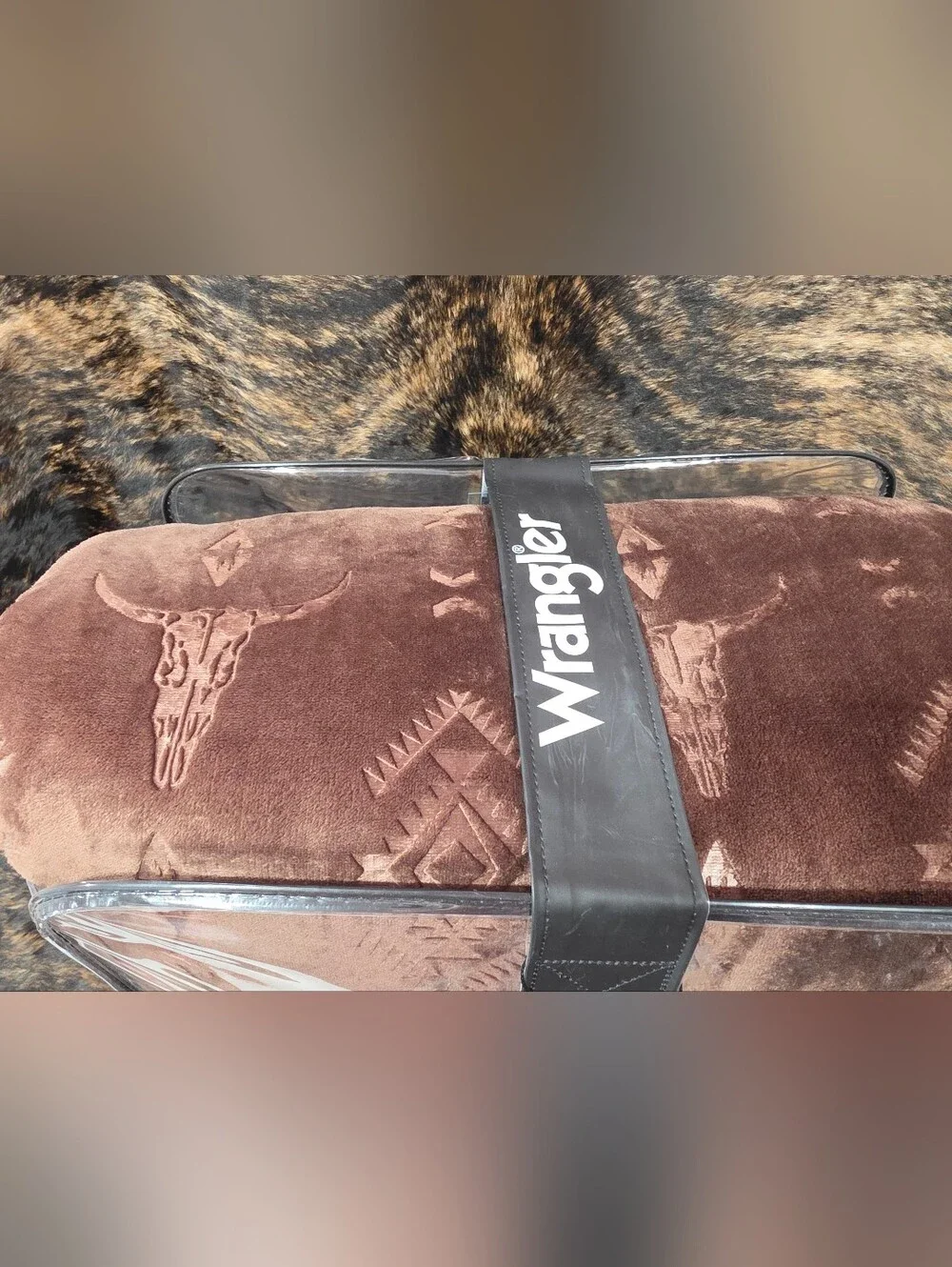 Wrangler Brown Plush Embossed Southwestern Steerhead Comforter